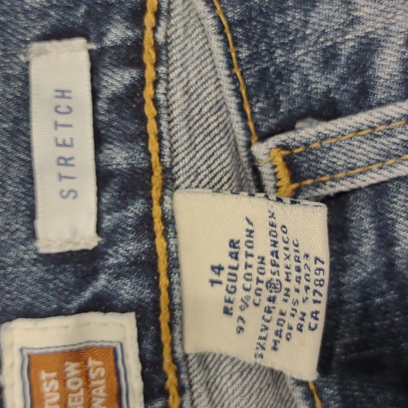 Old Navy Stretch Boot Cut Just Below Waist 5 Pocket Blue Jeans Distressed - Picture 6 of 13